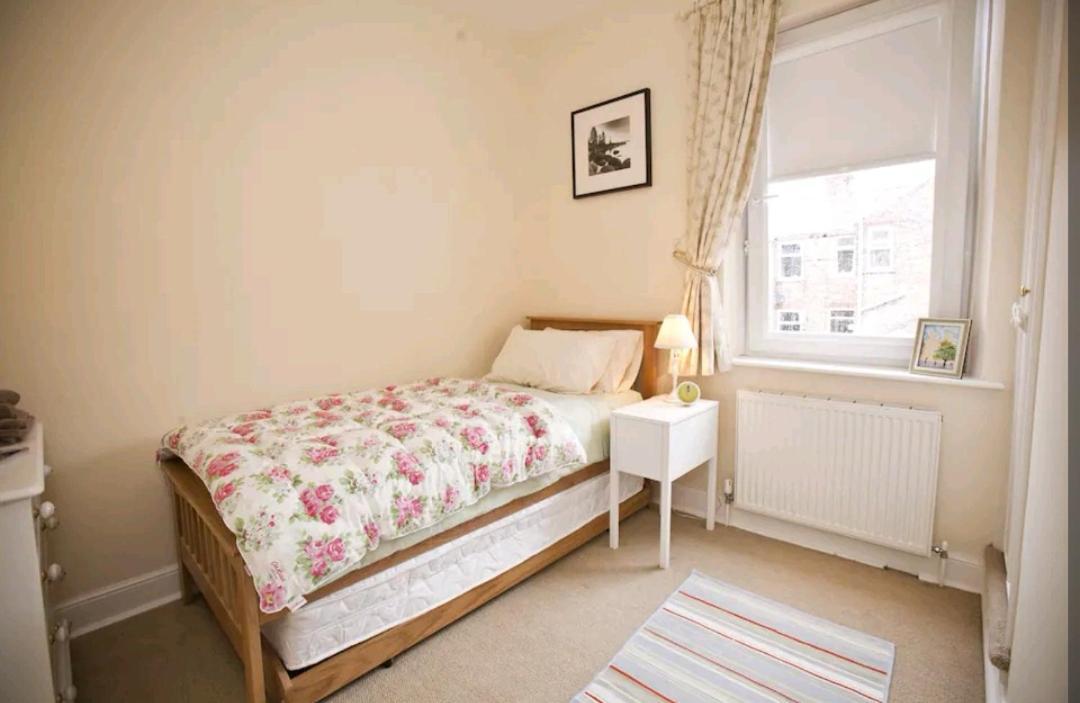 Cosy Little Home Just Outside York City Walls エクステリア 写真