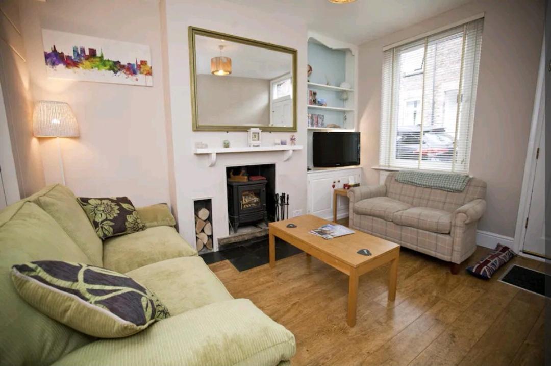 Cosy Little Home Just Outside York City Walls エクステリア 写真